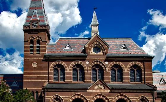 哈佛肯尼迪学院 | 政治家和企业家的孵化器